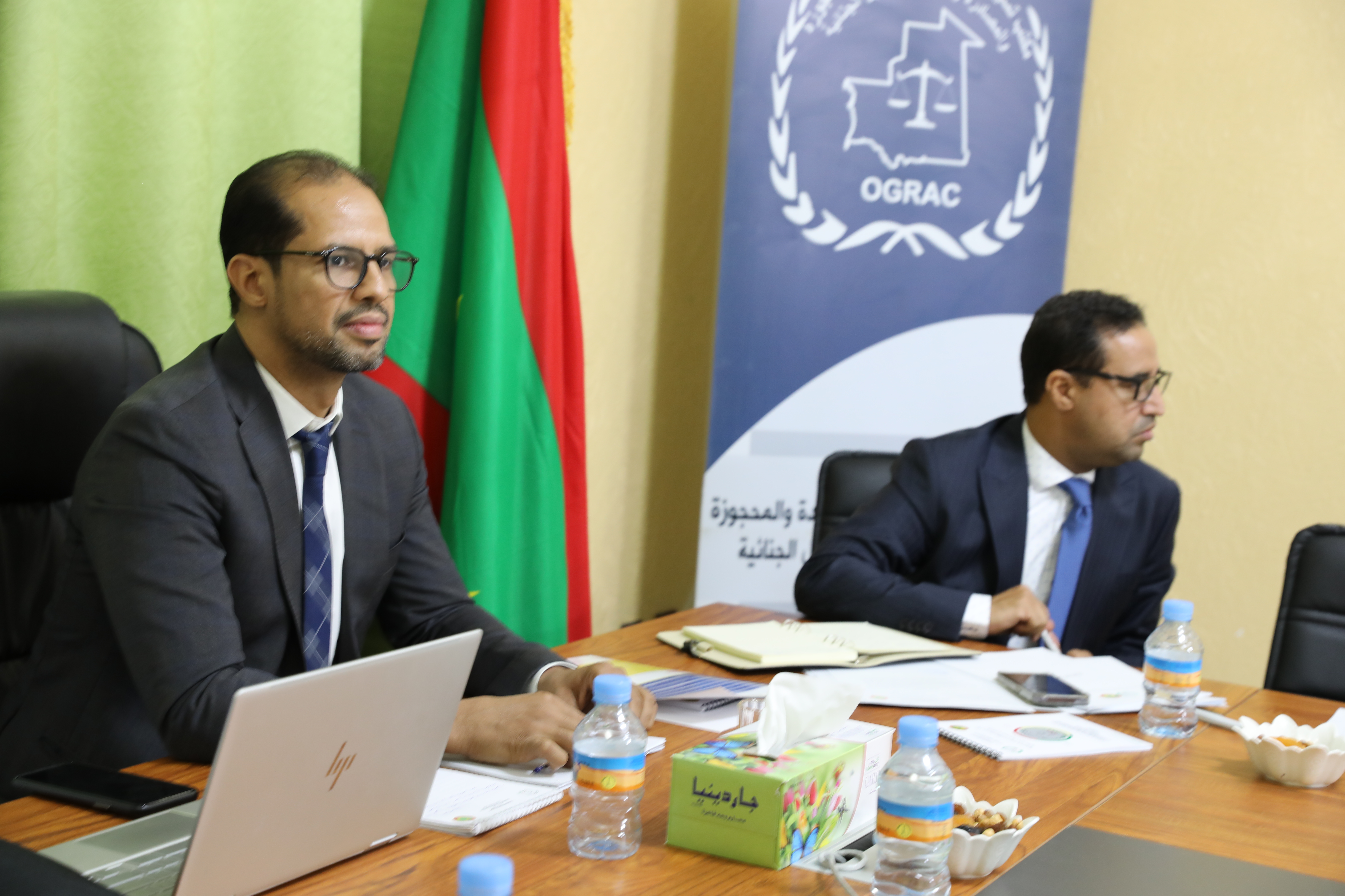 رئيس المجلس والمدير العام